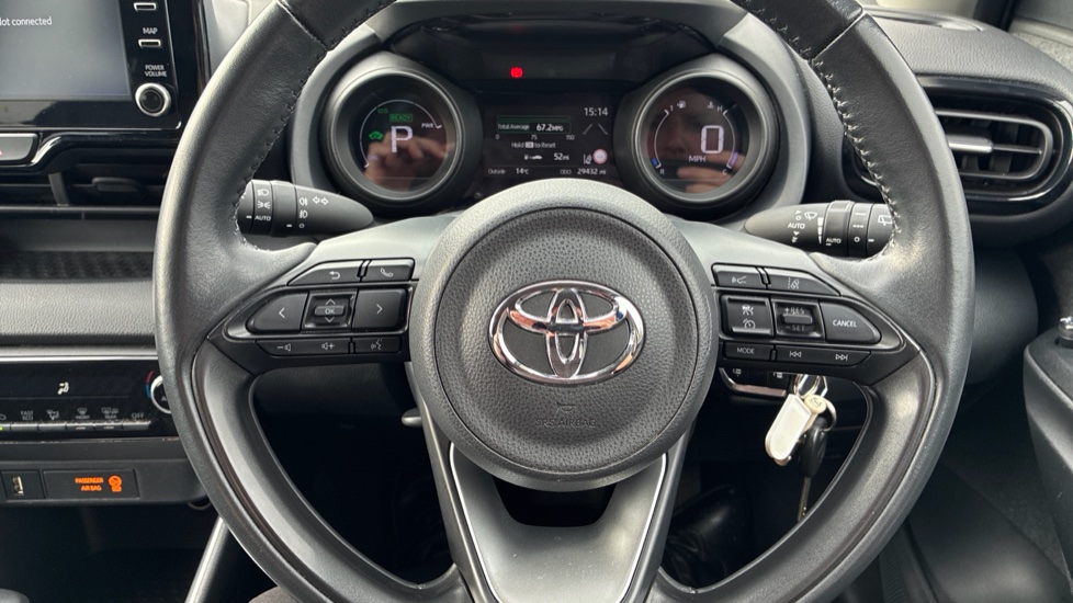 Toyota Yaris 1.5 Hybrid Design 5dr CVT Hybrid Hatchback - Image 10