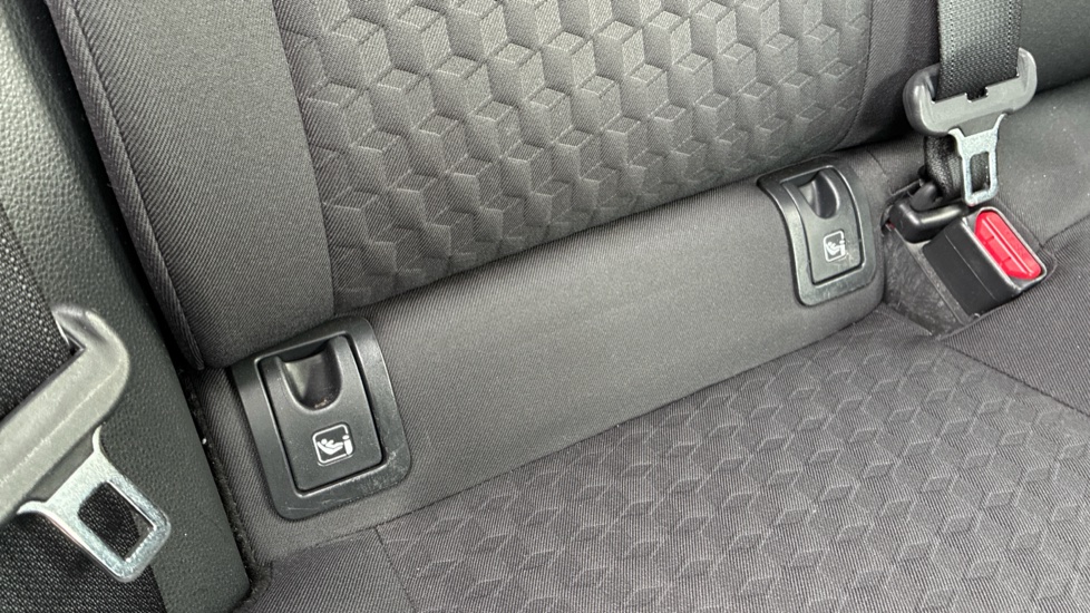 Toyota Yaris 1.5 Hybrid Design 5dr CVT Hybrid Hatchback - Image 14