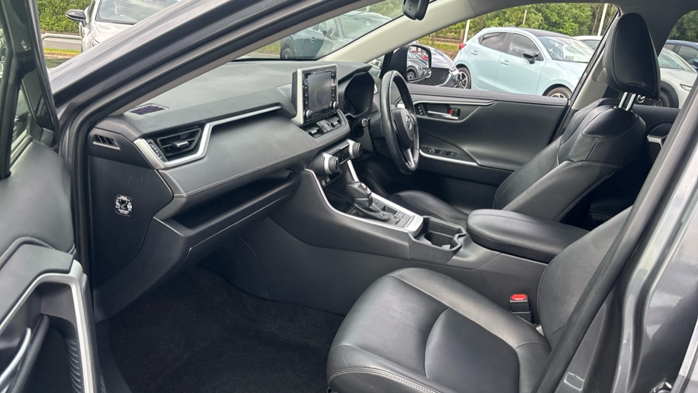 Toyota RAV4 2.5 VVT-i Hybrid Excel 5dr CVT [JBL] 2WD Hybrid Estate - Image 5