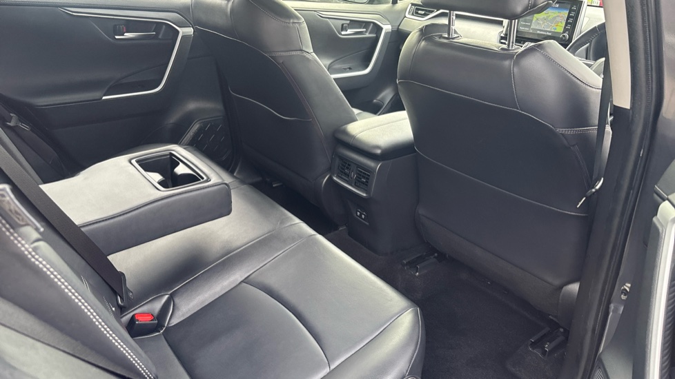 Toyota RAV4 2.5 VVT-i Hybrid Excel 5dr CVT [JBL] 2WD Hybrid Estate - Image 8