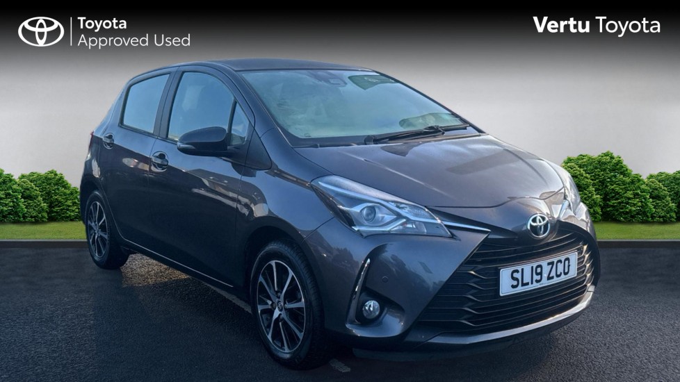 Toyota Yaris 1.5 VVT-i Icon Tech 5dr Petrol Hatchback - Image 1
