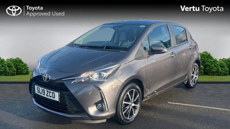 Toyota Yaris 1.5 VVT-i Icon Tech 5dr Petrol Hatchback - Image 3