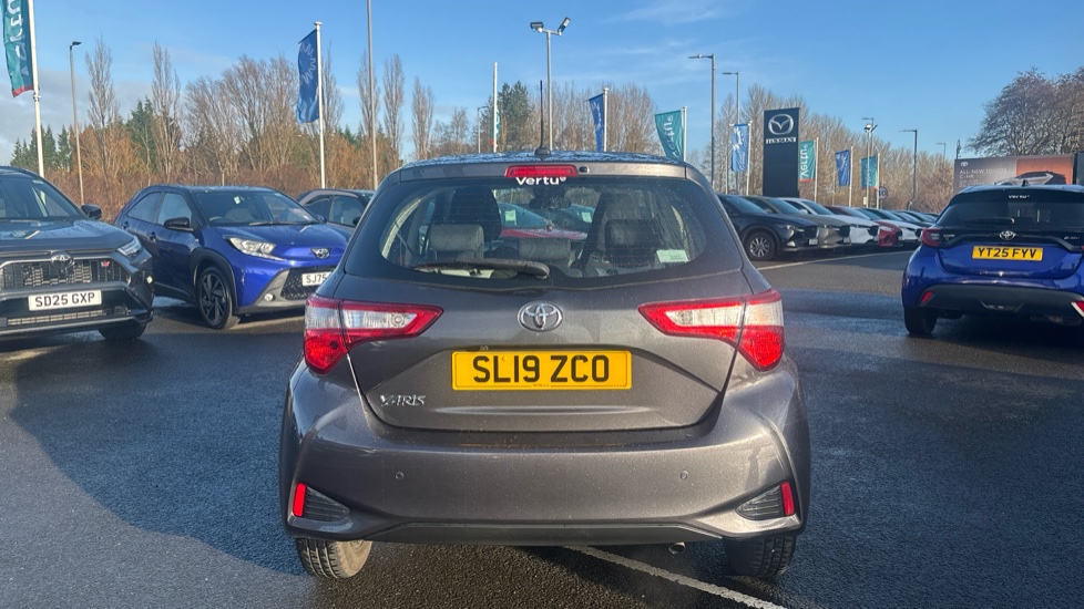Toyota Yaris 1.5 VVT-i Icon Tech 5dr Petrol Hatchback - Image 19