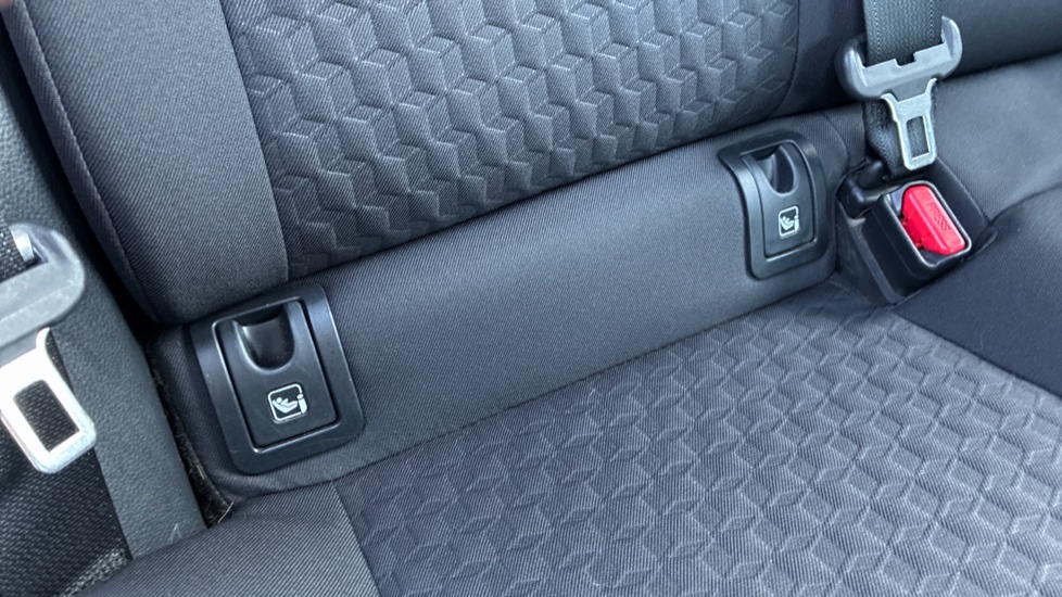 Toyota Yaris 1.5 Hybrid Icon 5dr CVT Hybrid Hatchback - Image 14