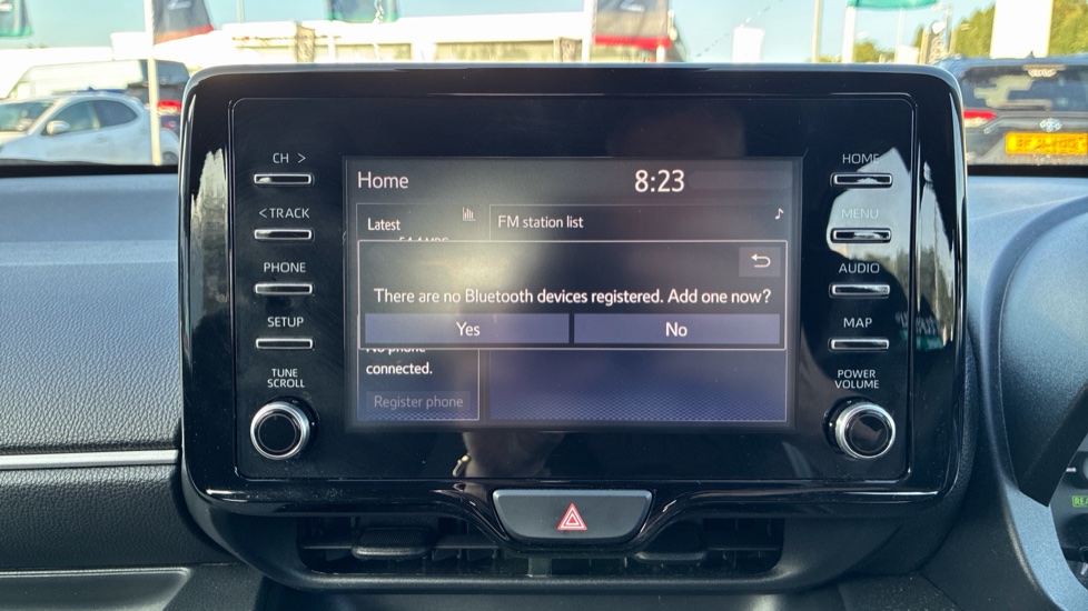 Toyota Yaris 1.5 Hybrid Icon 5dr CVT Hybrid Hatchback - Image 44