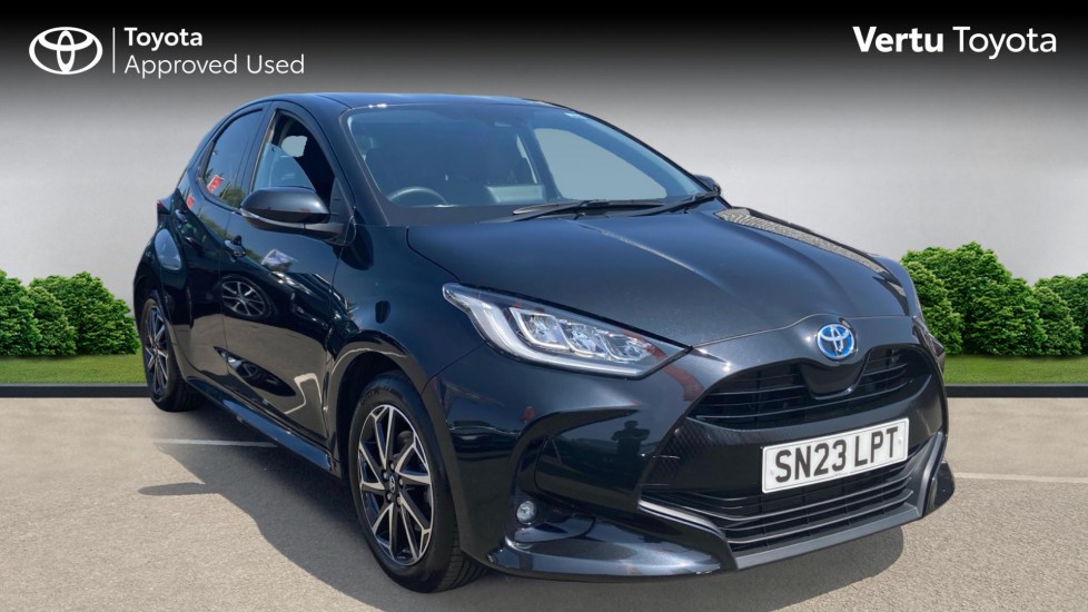 Toyota Yaris 1.5 Hybrid Design 5dr CVT Hybrid Hatchback - Image 1