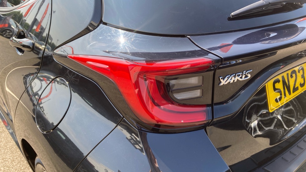 Toyota Yaris 1.5 Hybrid Design 5dr CVT Hybrid Hatchback - Image 21