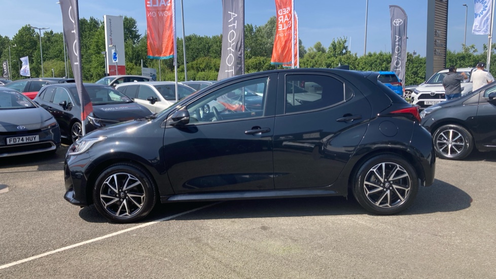 Toyota Yaris 1.5 Hybrid Design 5dr CVT Hybrid Hatchback - Image 24