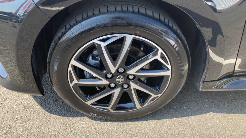 Toyota Yaris 1.5 Hybrid Design 5dr CVT Hybrid Hatchback - Image 29