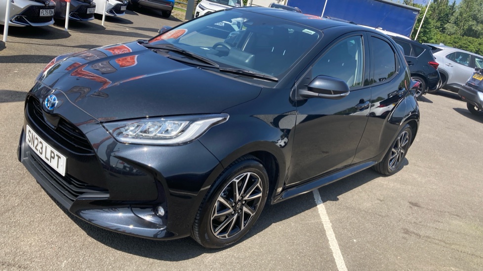 Toyota Yaris 1.5 Hybrid Design 5dr CVT Hybrid Hatchback - Image 35