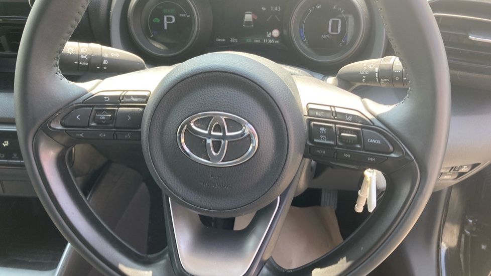 Toyota Yaris 1.5 Hybrid Design 5dr CVT Hybrid Hatchback - Image 42