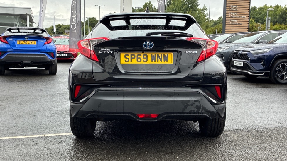 Toyota C-HR 1.8 Hybrid Design 5dr CVT Hybrid Hatchback - Image 26