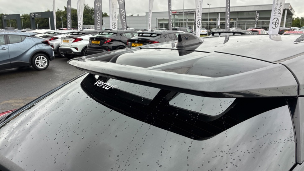 Toyota C-HR 1.8 Hybrid Design 5dr CVT Hybrid Hatchback - Image 30