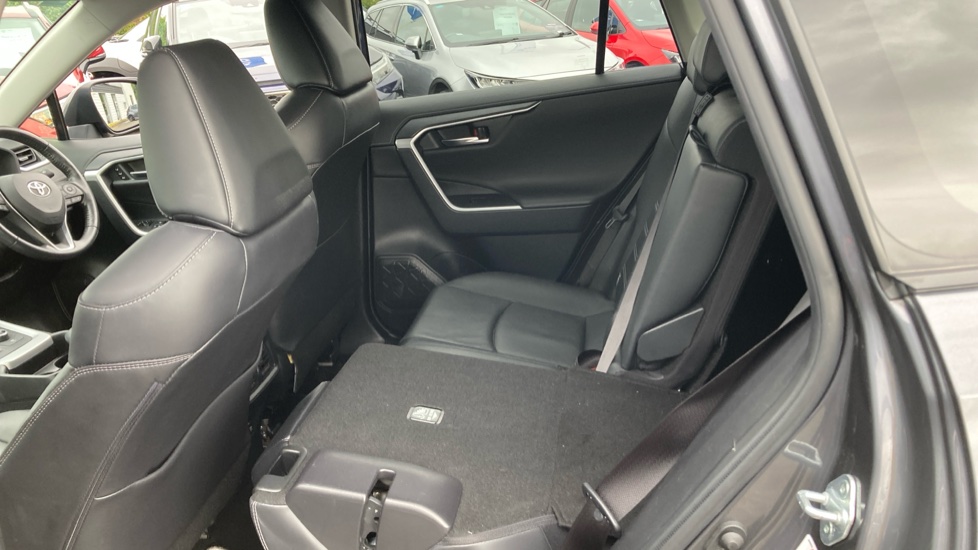 Toyota RAV4 2.5 VVT-i Hybrid Excel 5dr CVT Hybrid Estate - Image 18