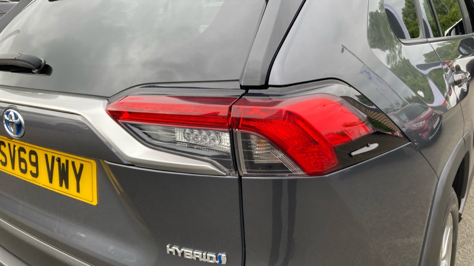 Toyota RAV4 2.5 VVT-i Hybrid Excel 5dr CVT Hybrid Estate - Image 21
