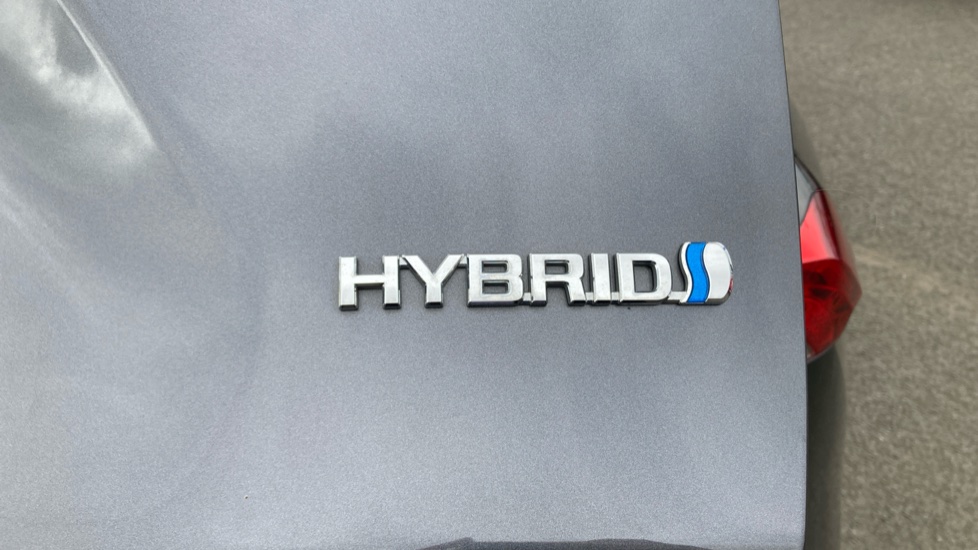 Toyota RAV4 2.5 VVT-i Hybrid Excel 5dr CVT Hybrid Estate - Image 32