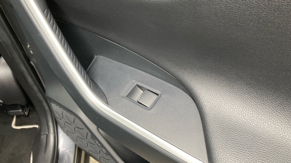 Toyota RAV4 2.5 VVT-i Hybrid Excel 5dr CVT Hybrid Estate - Image 36