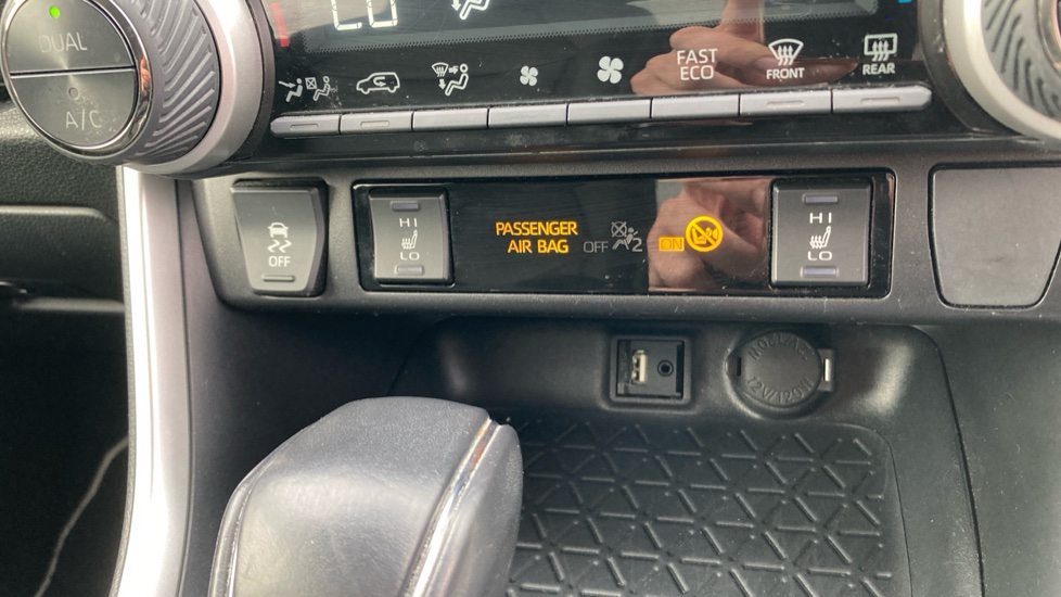 Toyota RAV4 2.5 VVT-i Hybrid Excel 5dr CVT Hybrid Estate - Image 52