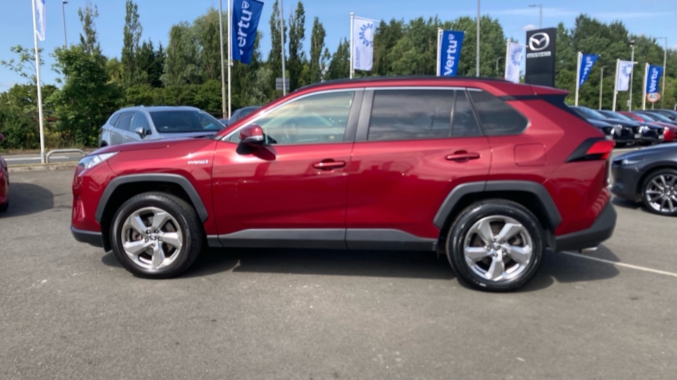Toyota RAV4 2.5 VVT-i Hybrid Design 5dr CVT 2WD Hybrid Estate - Image 24