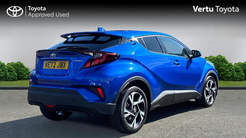Toyota C-HR 1.8 Hybrid Design 5dr CVT Hybrid Hatchback - Image 2