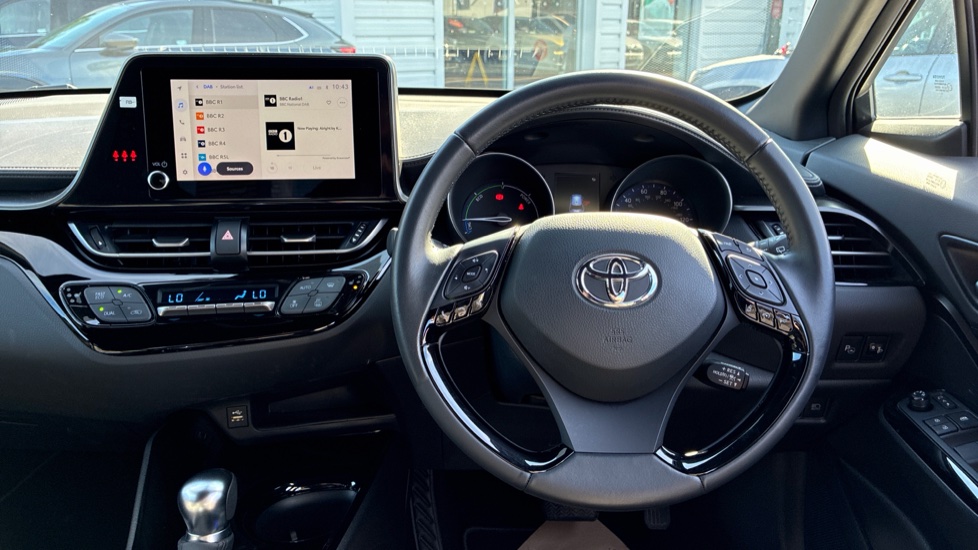 Toyota C-HR 1.8 Hybrid Design 5dr CVT Hybrid Hatchback - Image 7