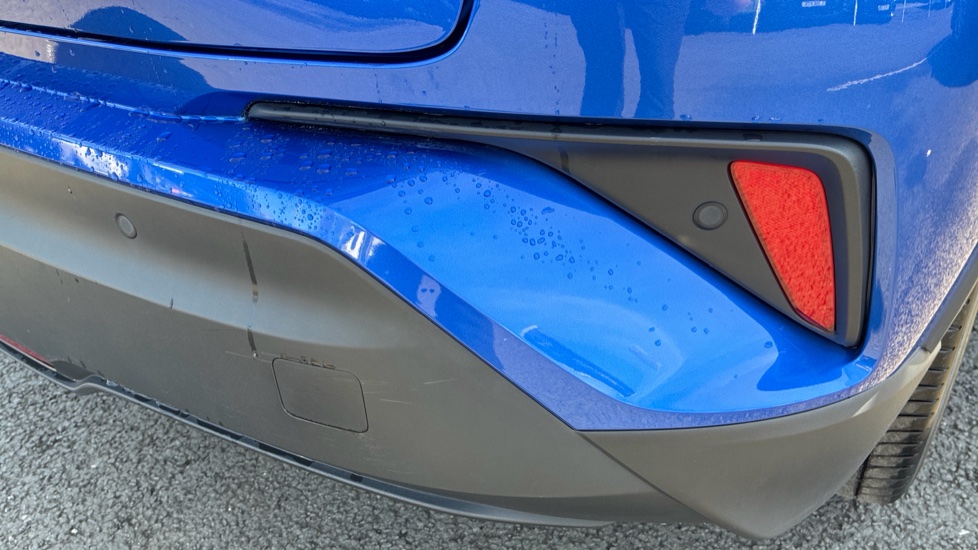 Toyota C-HR 1.8 Hybrid Design 5dr CVT Hybrid Hatchback - Image 33