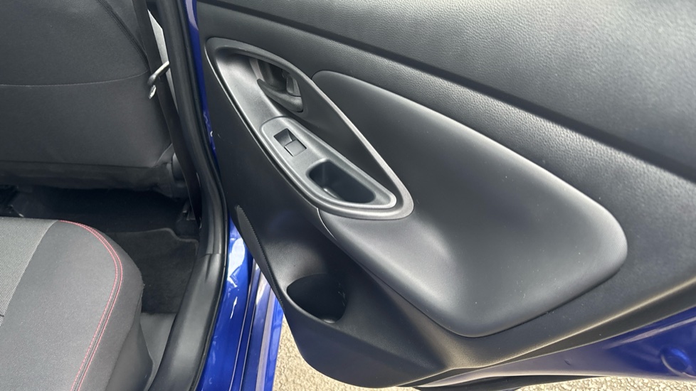 Toyota Yaris 1.5 Hybrid GR Sport 5dr CVT Hybrid Hatchback - Image 18