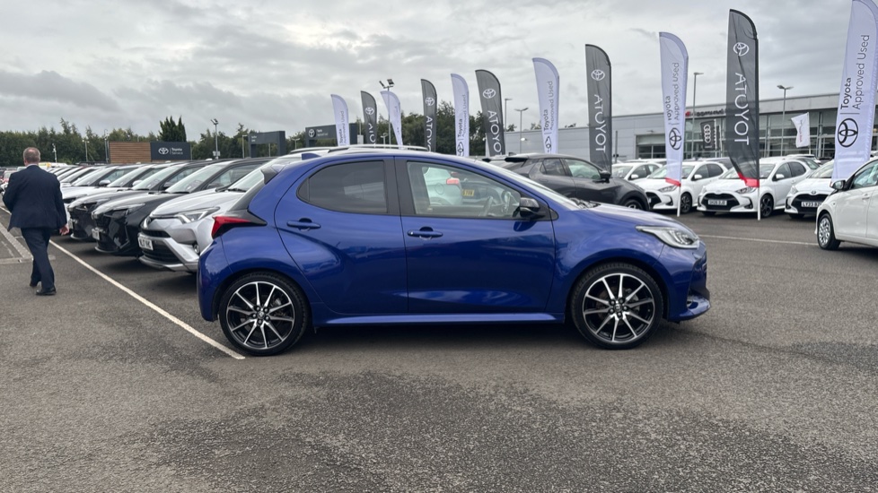 Toyota Yaris 1.5 Hybrid GR Sport 5dr CVT Hybrid Hatchback - Image 23
