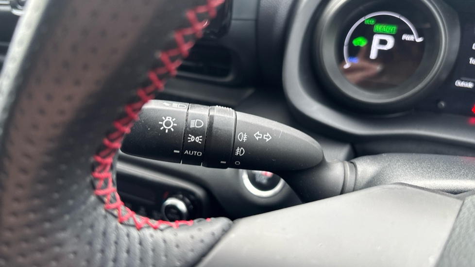 Toyota Yaris 1.5 Hybrid GR Sport 5dr CVT Hybrid Hatchback - Image 32