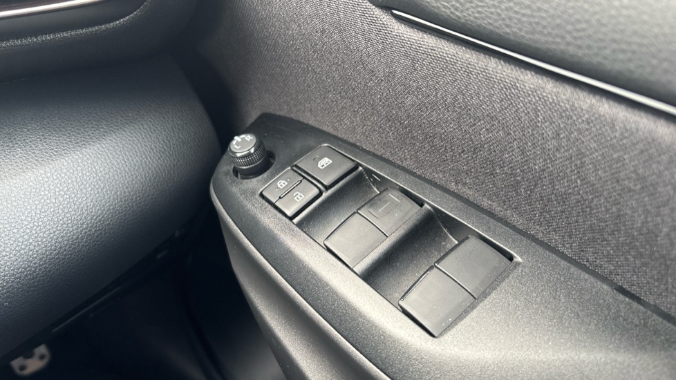 Toyota Yaris 1.5 Hybrid GR Sport 5dr CVT Hybrid Hatchback - Image 33