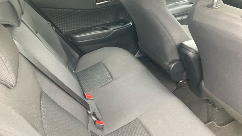 Toyota C-HR 1.8 Hybrid Icon 5dr CVT Hybrid Hatchback - Image 15