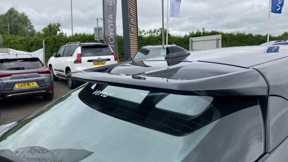 Toyota C-HR 1.8 Hybrid Icon 5dr CVT Hybrid Hatchback - Image 31