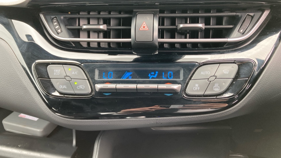 Toyota C-HR 1.8 Hybrid Icon 5dr CVT Hybrid Hatchback - Image 39