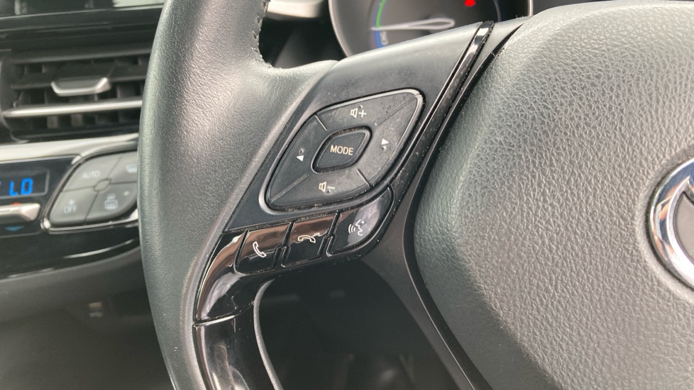 Toyota C-HR 1.8 Hybrid Icon 5dr CVT Hybrid Hatchback - Image 48
