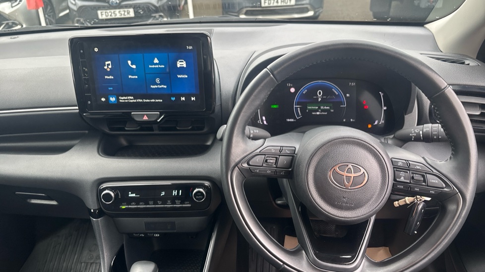 Toyota Yaris 1.5 Hybrid Design 5dr CVT Hybrid Hatchback - Image 7