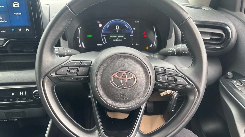 Toyota Yaris 1.5 Hybrid Design 5dr CVT Hybrid Hatchback - Image 10