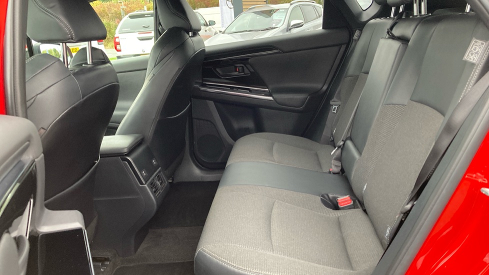 Toyota bZ4X 150kW Motion 71.4kWh 5dr Auto [11kW] Electric Hatchback - Image 15