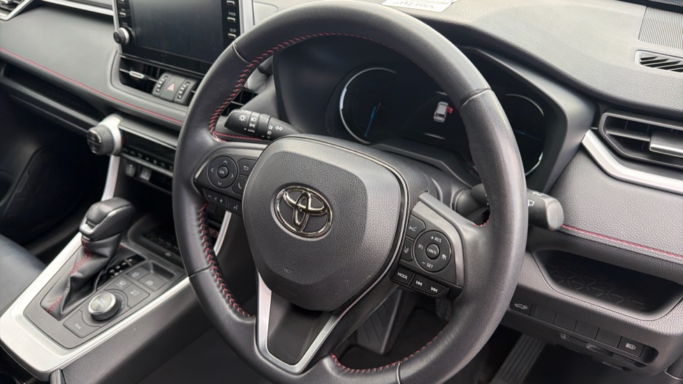 Toyota RAV4 2.5 PHEV Dynamic 5dr CVT Estate - Image 10