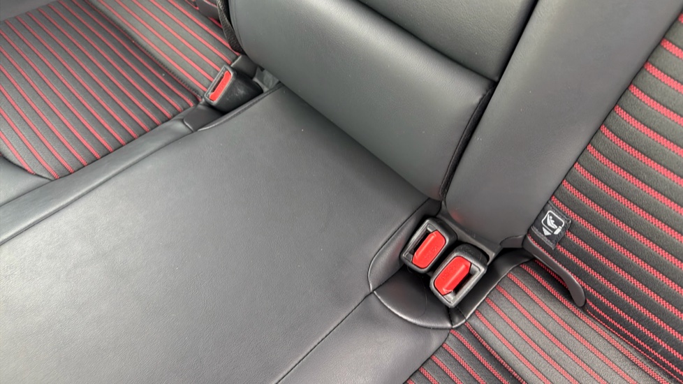 Toyota RAV4 2.5 PHEV Dynamic 5dr CVT Estate - Image 14
