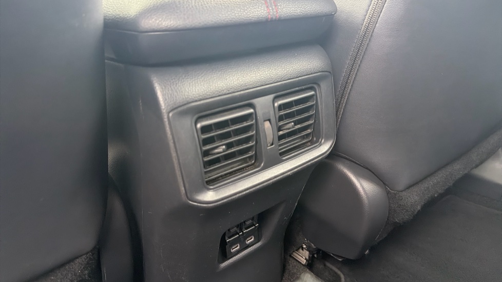 Toyota RAV4 2.5 PHEV Dynamic 5dr CVT Estate - Image 33