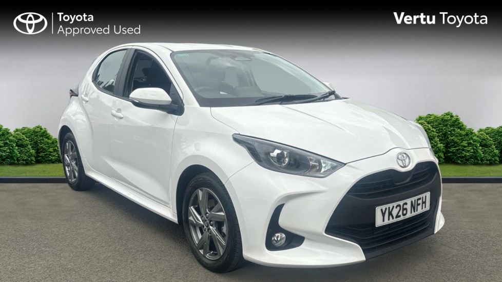 Toyota Yaris 1.5 Hybrid Icon 5dr CVT Hybrid Hatchback - Image 1