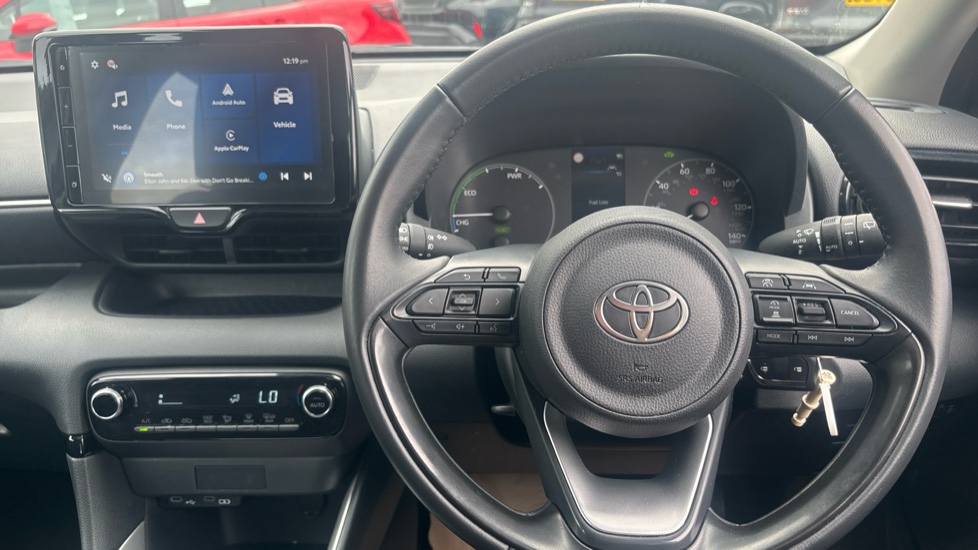 Toyota Yaris 1.5 Hybrid Icon 5dr CVT Hybrid Hatchback - Image 7