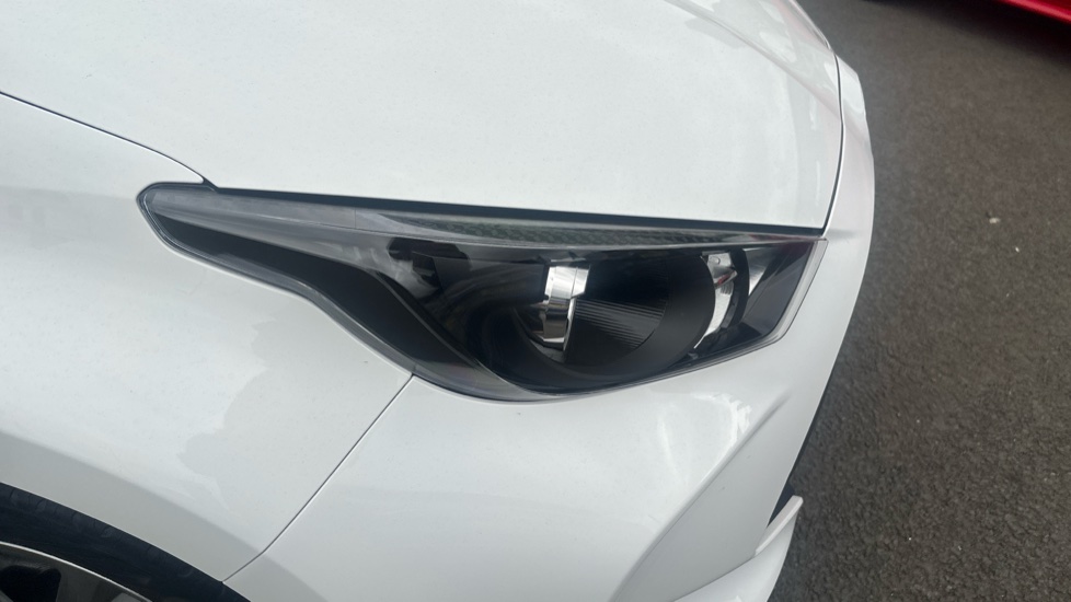 Toyota Yaris 1.5 Hybrid Icon 5dr CVT Hybrid Hatchback - Image 20