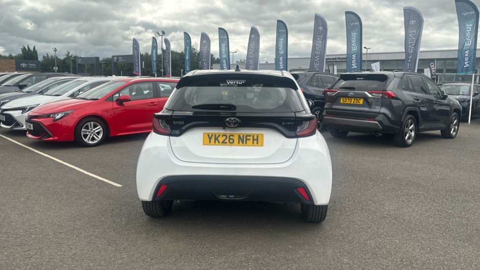 Toyota Yaris 1.5 Hybrid Icon 5dr CVT Hybrid Hatchback - Image 26