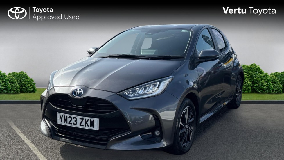 Toyota Yaris 1.5 Hybrid Design 5dr CVT Hybrid Hatchback - Image 3