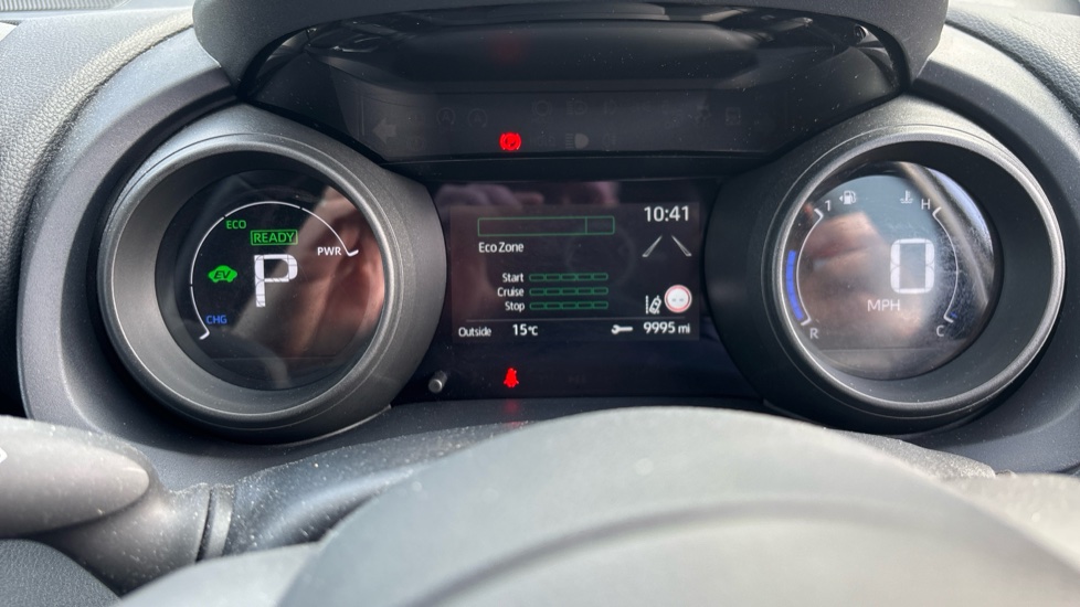 Toyota Yaris 1.5 Hybrid Design 5dr CVT Hybrid Hatchback - Image 11