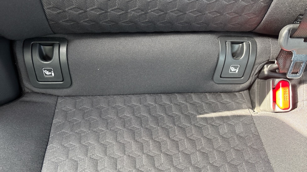 Toyota Yaris 1.5 Hybrid Design 5dr CVT Hybrid Hatchback - Image 14