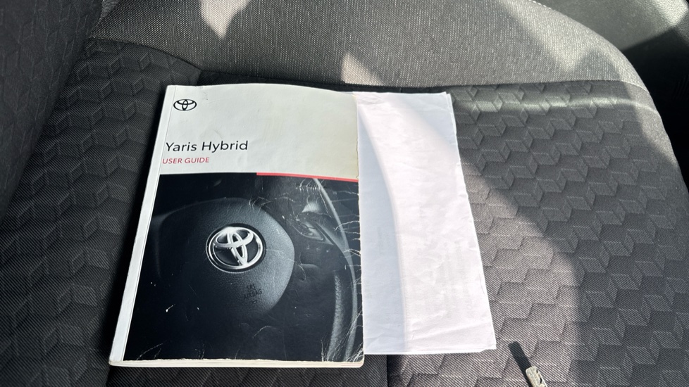 Toyota Yaris 1.5 Hybrid Design 5dr CVT Hybrid Hatchback - Image 27