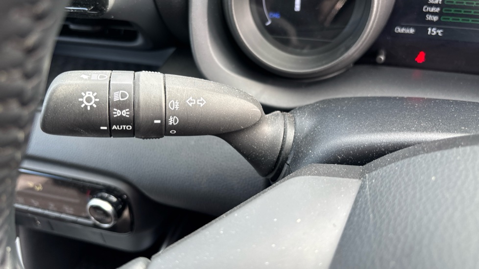 Toyota Yaris 1.5 Hybrid Design 5dr CVT Hybrid Hatchback - Image 37