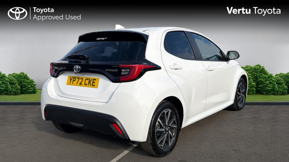 Toyota Yaris 1.5 Hybrid Design 5dr CVT Hybrid Hatchback - Image 2
